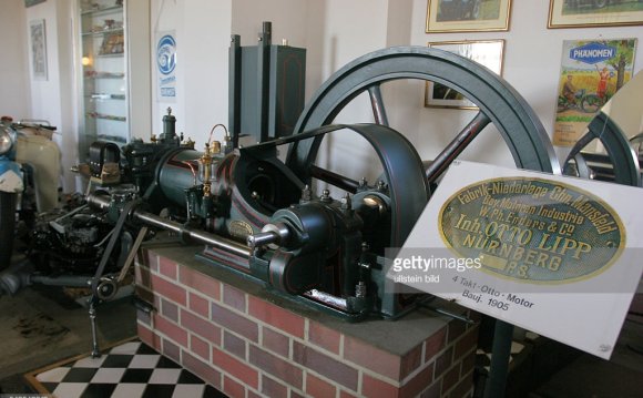 Four cycle engine from 1905