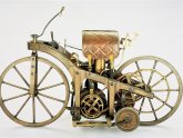 Gottlieb Daimler internal combustion engine